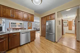 117 Severin Ct, Cranford Township, NJ 07016 - Photo 17