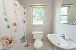 97 New York Ave, Jefferson Township, NJ 07849 - Photo 15