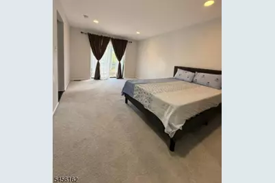 48 Sherborne St, Franklin Township, NJ 08873 - Photo 13