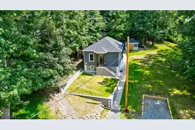 13 Maine St, Jefferson Township, NJ 07849 - Photo 17