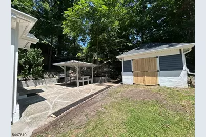 13 Maine St, Jefferson Township, NJ 07849 - Photo 17