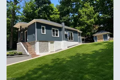13 Maine St, Jefferson Township, NJ 07849 - Photo 15