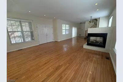 10 Park Sq, Metuchen, NJ 08840 - Photo 5