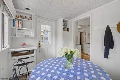 1015 Sleepy Hollow Lane, Plainfield, NJ 07060 - Photo 17