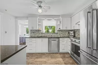 1015 Sleepy Hollow Lane, Plainfield, NJ 07060 - Photo 15