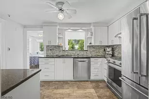 1015 Sleepy Hollow Ln, Plainfield, NJ 07060 - Photo 15