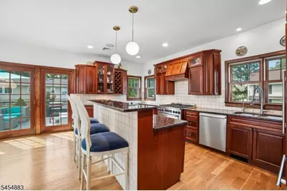 30 Groah Rd, East Hanover Township, NJ 07936 - Photo 9