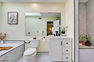 226 Crescenzi Ct, West Orange Township, NJ 07052 - Photo 15