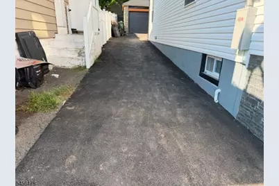 415 E 4th Ave, Roselle, NJ 07203 - Photo 3