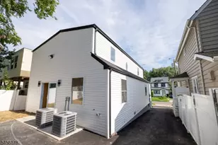 415 E 4th Ave, Roselle, NJ 07203 - Photo 17