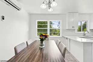 20 S Hillside Dr, Mount Olive, NJ 07828 - Photo 9