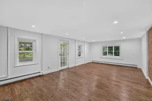464 Buckhorn Dr, White Township, NJ 07823 - Photo 7
