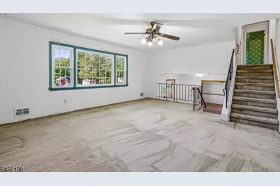 672 Thruway Dr, Bridgewater, NJ 08807 - Photo 5