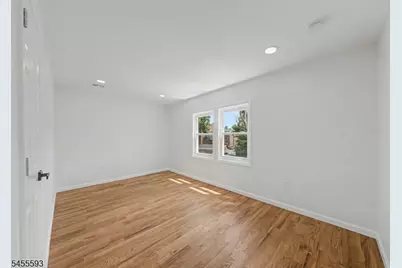 35 Wheeler St, Montclair, NJ 07042 - Photo 25