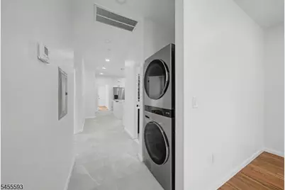 35 Wheeler St, Montclair, NJ 07042 - Photo 33