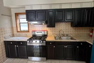 17 Van Buren St, Newark, NJ 07105 - Photo 3