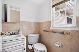 296 Remsen Ave, Woodbridge Township, NJ 07001 - Photo 11