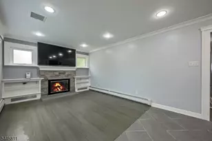 122 Garside Ave, Wayne, NJ 07470 - Photo 5