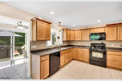 20 Edgemere Ave, Mount Arlington, NJ 07856 - Photo 5