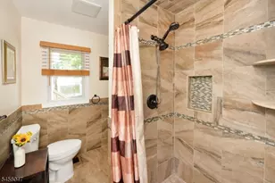 56 Schuyler Ave, Pompton Lakes, NJ 07442 - Photo 11