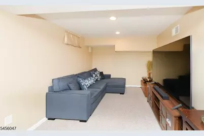 56 Schuyler Ave, Pompton Lakes, NJ 07442 - Photo 23