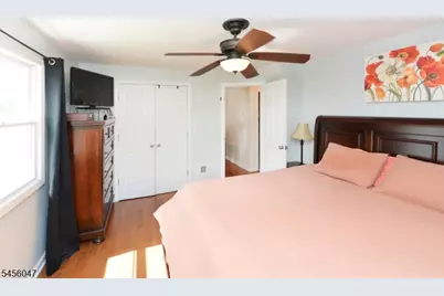 56 Schuyler Ave, Pompton Lakes, NJ 07442 - Photo 9