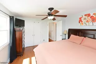 56 Schuyler Ave, Pompton Lakes, NJ 07442 - Photo 9