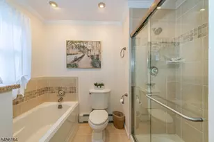 25 Crestwood Ave W, Fairfield, NJ 07004 - Photo 27