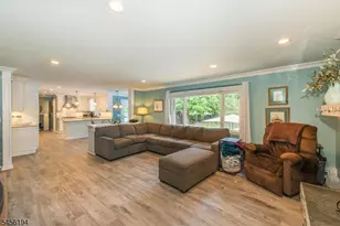 25 Crestwood Ave W, Fairfield, NJ 07004 - Photo 19