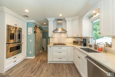 25 Crestwood Ave West, Fairfield, NJ 07004 - Photo 13