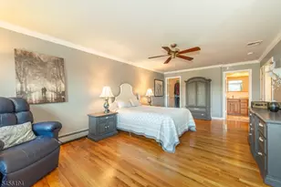 25 Crestwood Ave W, Fairfield, NJ 07004 - Photo 25