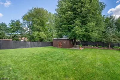 25 Crestwood Ave West, Fairfield, NJ 07004 - Photo 47