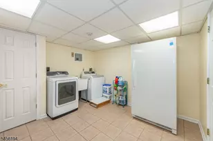 25 Crestwood Ave W, Fairfield, NJ 07004 - Photo 39