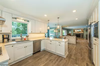 25 Crestwood Ave West, Fairfield, NJ 07004 - Photo 9