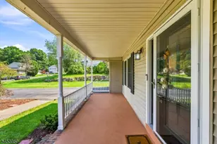18 Lauren Ct, Byram Township, NJ 07874 - Photo 5