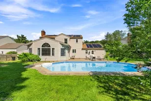 18 Lauren Ct, Byram Township, NJ 07874 - Photo 3