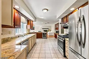 18 Lauren Ct, Byram Township, NJ 07874 - Photo 13
