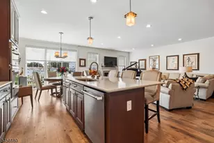 11 Hickory Ct, Cedar Grove, NJ 07009 - Photo 7