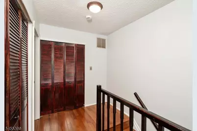 4 Pear Tree Ln, Franklin Township, NJ 08823 - Photo 19