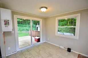 131 Munsonhurst Rd, Franklin, NJ 07416 - Photo 9