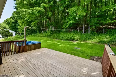 131 Munsonhurst Rd, Franklin, NJ 07416 - Photo 17