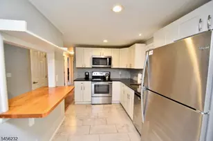 131 Munsonhurst Rd, Franklin, NJ 07416 - Photo 5