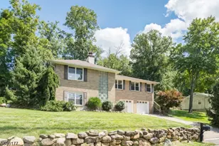 27 Dalewood Rd, Wayne, NJ 07470 - Photo 7