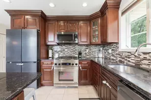 27 Dalewood Rd, Wayne, NJ 07470 - Photo 21