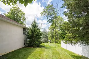 27 Dalewood Rd, Wayne, NJ 07470 - Photo 41