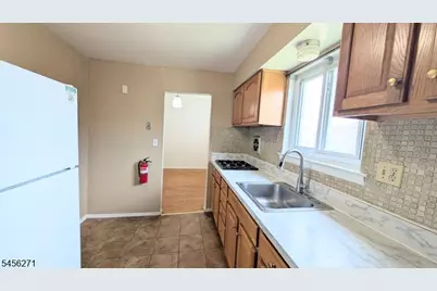 180-68 Littleton Rd, Parsippany, NJ 07054 - Photo 11