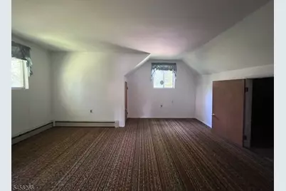 194 Tomahawk Trl, Byram Township, NJ 07871 - Photo 11