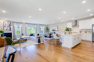 4 Biltmore Ave, East Hanover Township, NJ 07031 - Photo 15