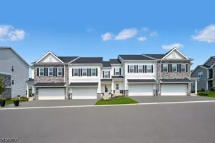 4 Biltmore Ave, East Hanover Township, NJ 07031 - Photo 33