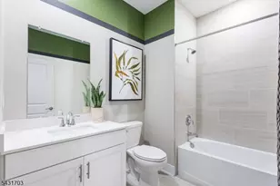 4 Biltmore Ave, East Hanover Township, NJ 07031 - Photo 25